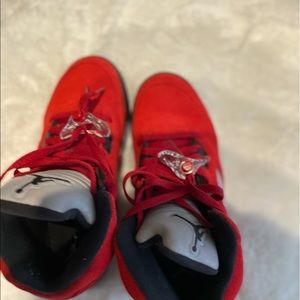 Jordan 5 Raging Bull